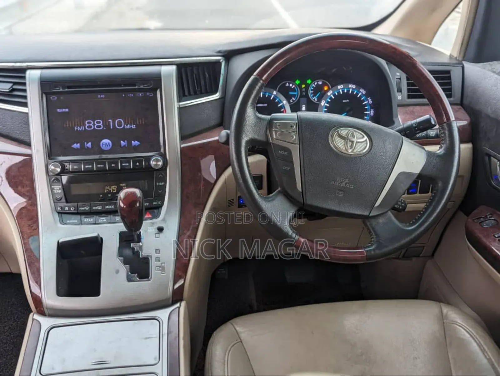 Toyota Alphard 2011 Black