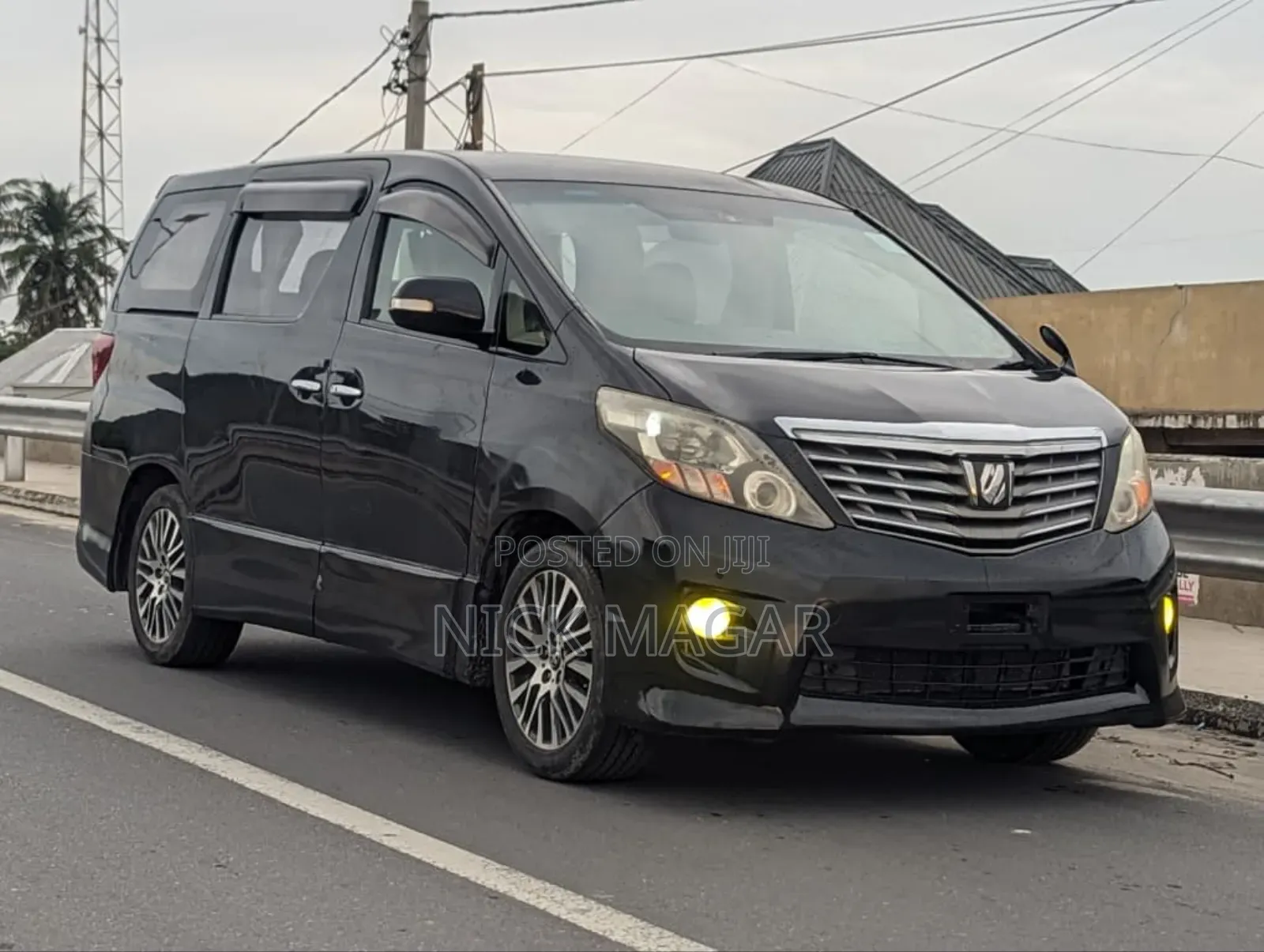 Toyota Alphard 2011 Black