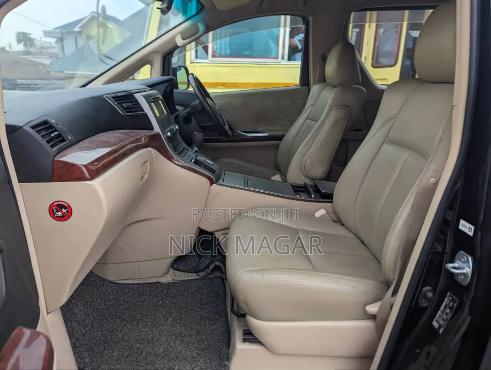 Toyota Alphard 2011 Black