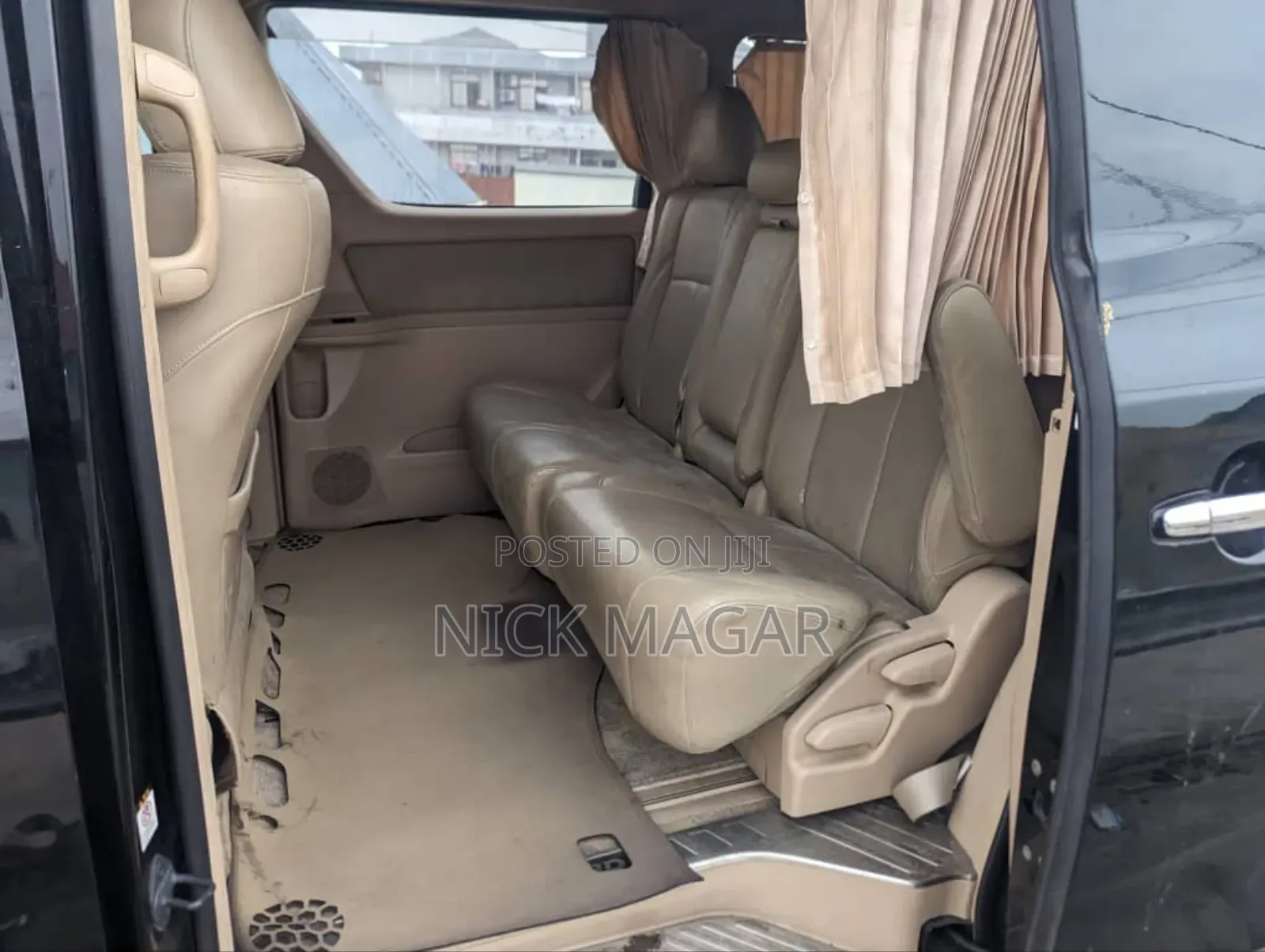 Toyota Alphard 2011 Black