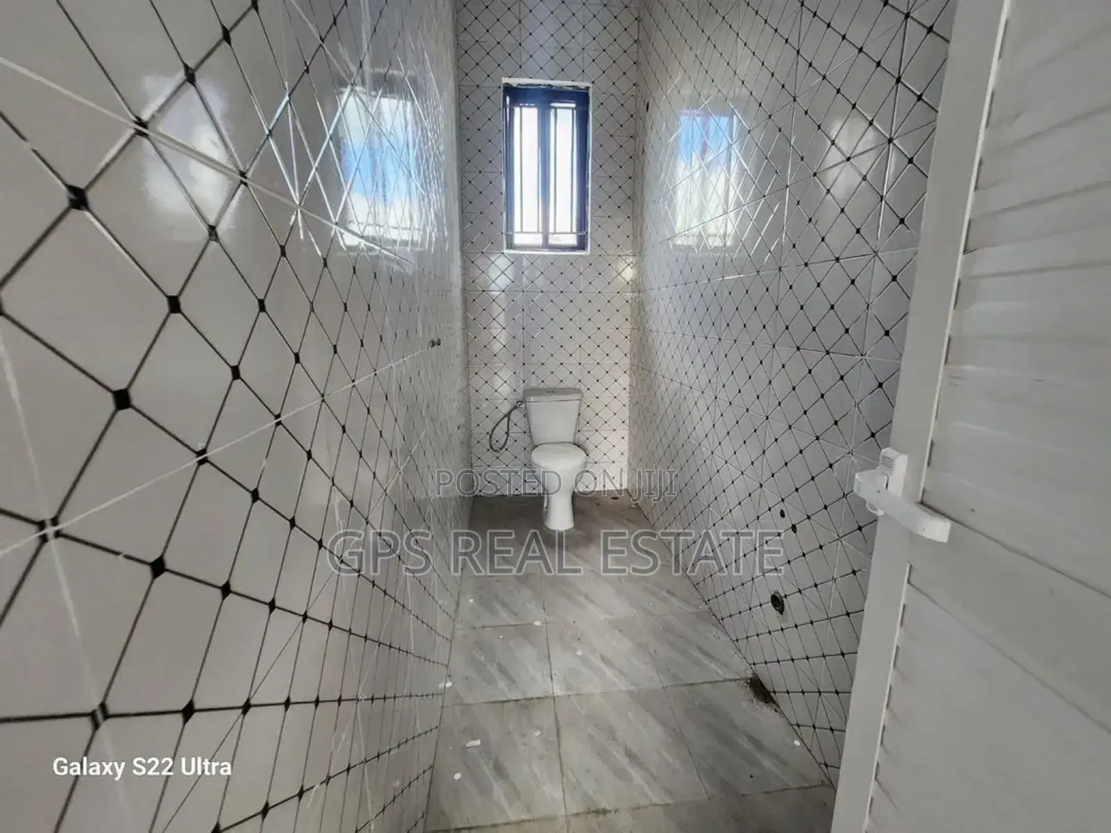 4bdrm House in Boko Beach, Kinondoni for sale