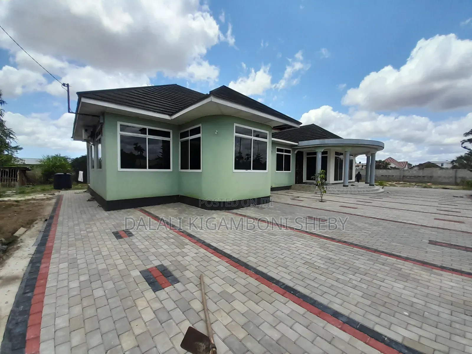 8bdrm House in Kigamboni Kibada for rent