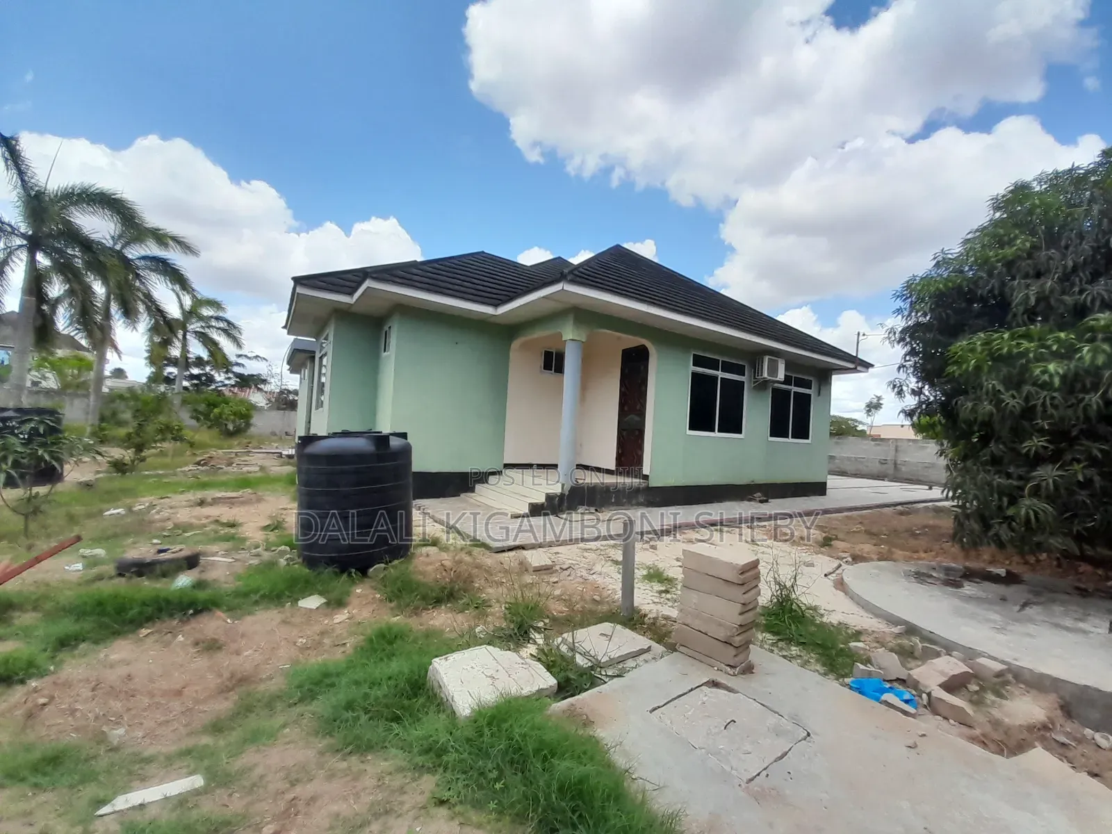 8bdrm House in Kigamboni Kibada for rent