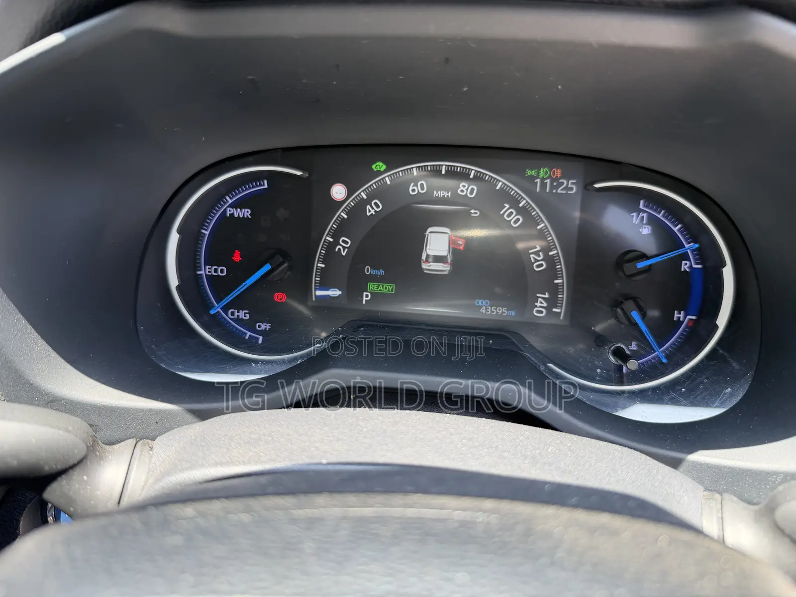 Toyota RAV4 LE AWD 2019 White