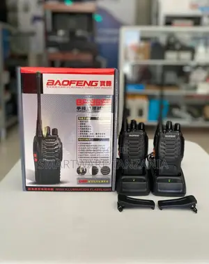 Baofeng Bf-888s Long Range Walkie Talkie With Earpiece Charger