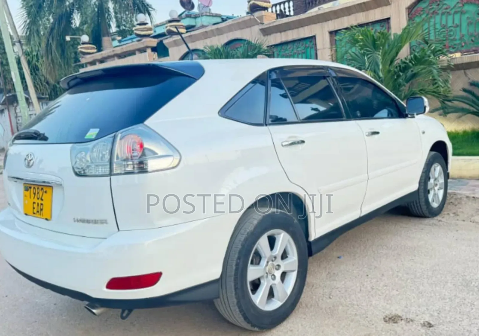 Toyota Harrier 2003 White