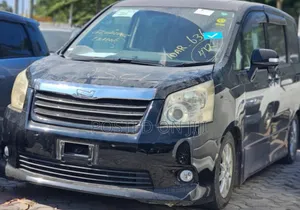 Toyota Noah 2007 Black