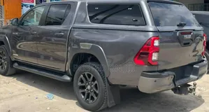 Toyota Hilux 2021 Gray