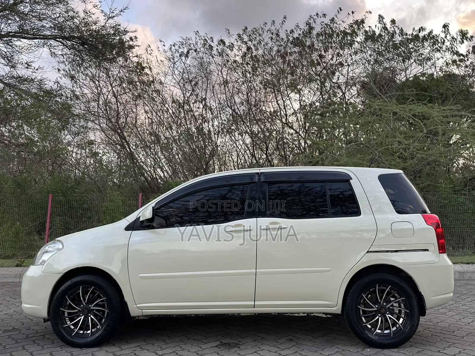 Toyota Raum 2005 Pearl