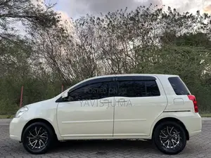 Toyota Raum 2005 Pearl