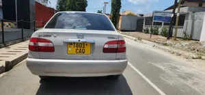 Toyota Corolla 1999 White