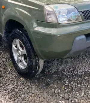 Nissan X-Trail 2005 Gold