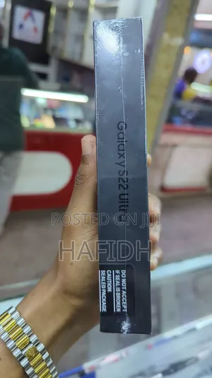 New Samsung Galaxy S22 Ultra 128 GB Black