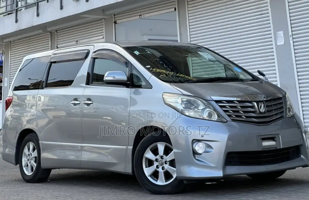 Toyota Alphard 2010 Silver