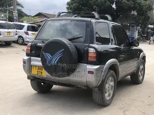 Toyota RAV4 1999 Black