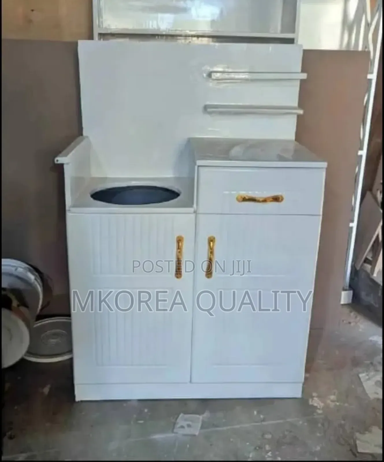 Kitchen Cabinet/ Meza Ya Mtungi Wa Ges