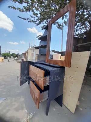 Dressing Table Kubwa Ya Kisasa