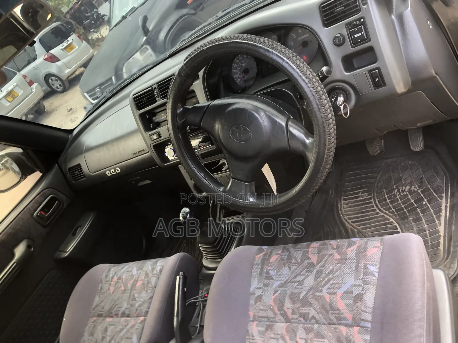 Toyota RAV4 1999 Black