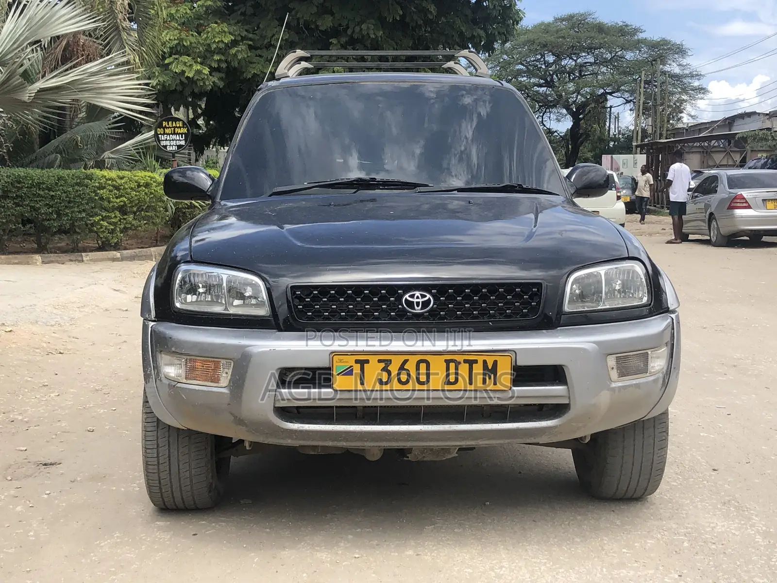 Toyota RAV4 1999 Black