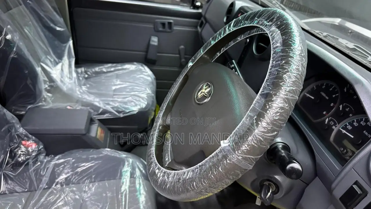 Toyota Land Cruiser 2022 Gray