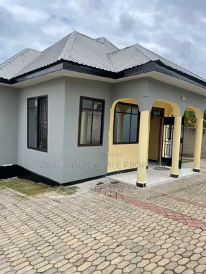 3bdrm House in Goba for sale