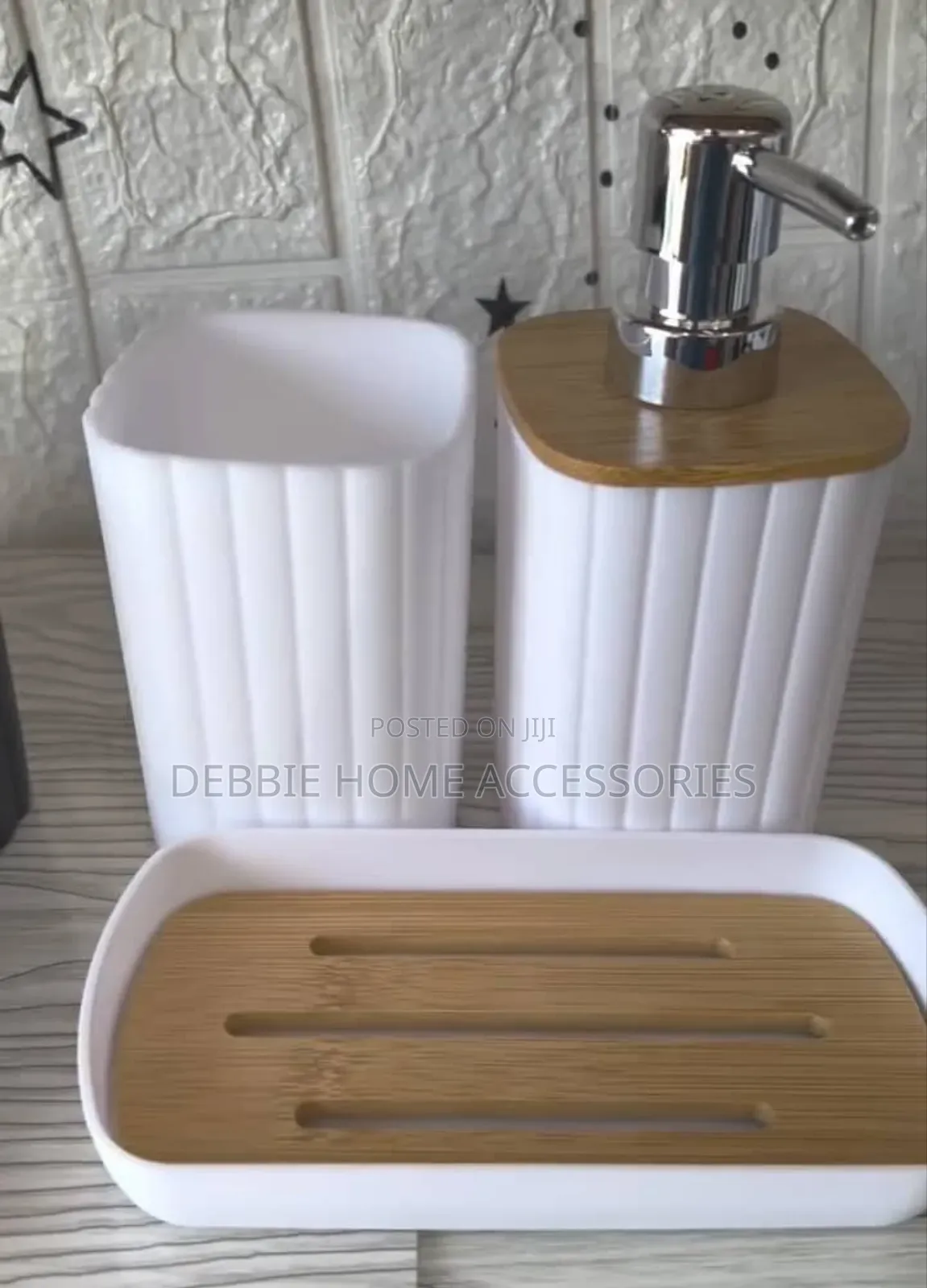 Bathroom Accessories Set