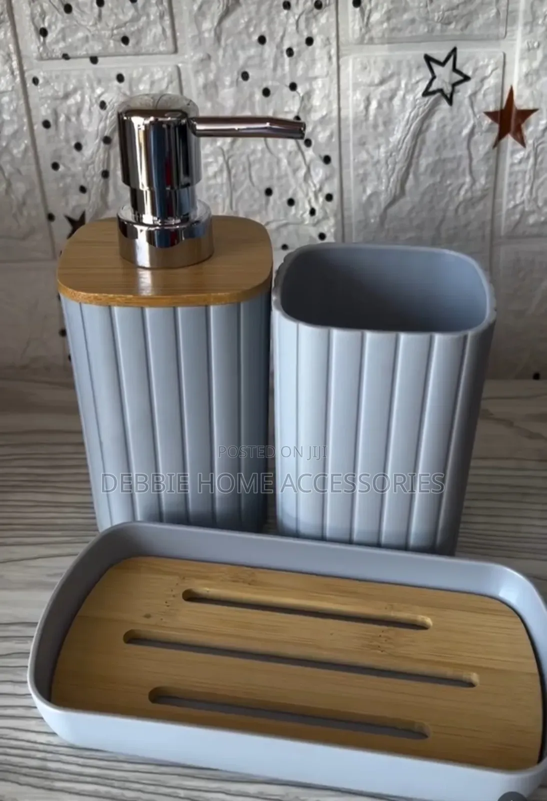 Bathroom Accessories Set