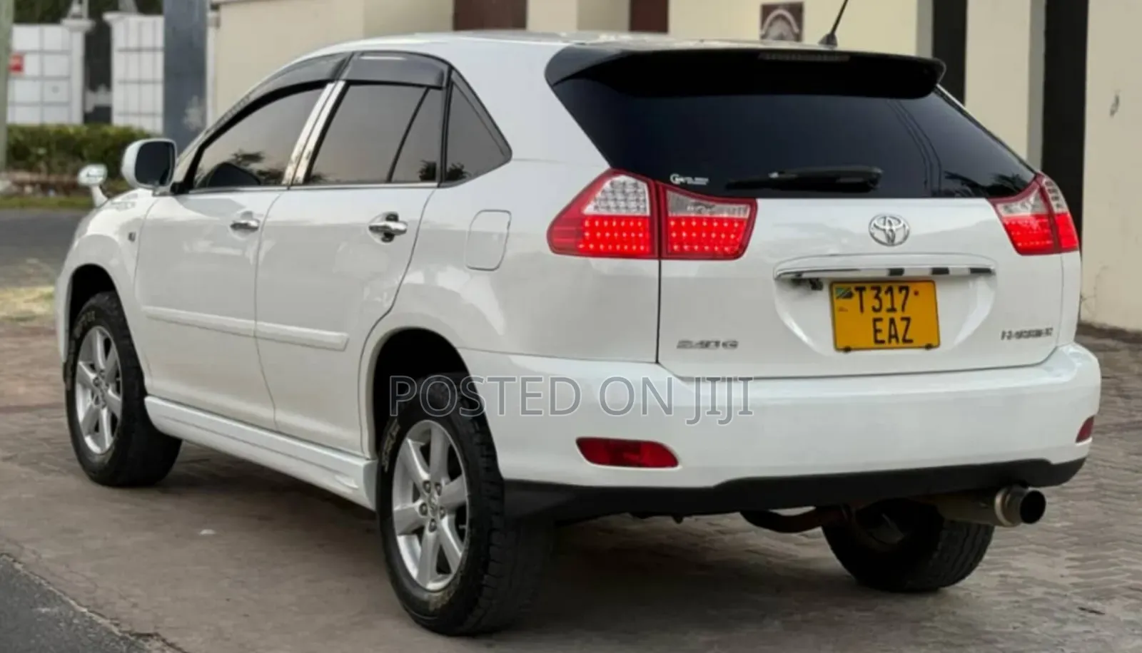 Toyota Harrier 2007 White