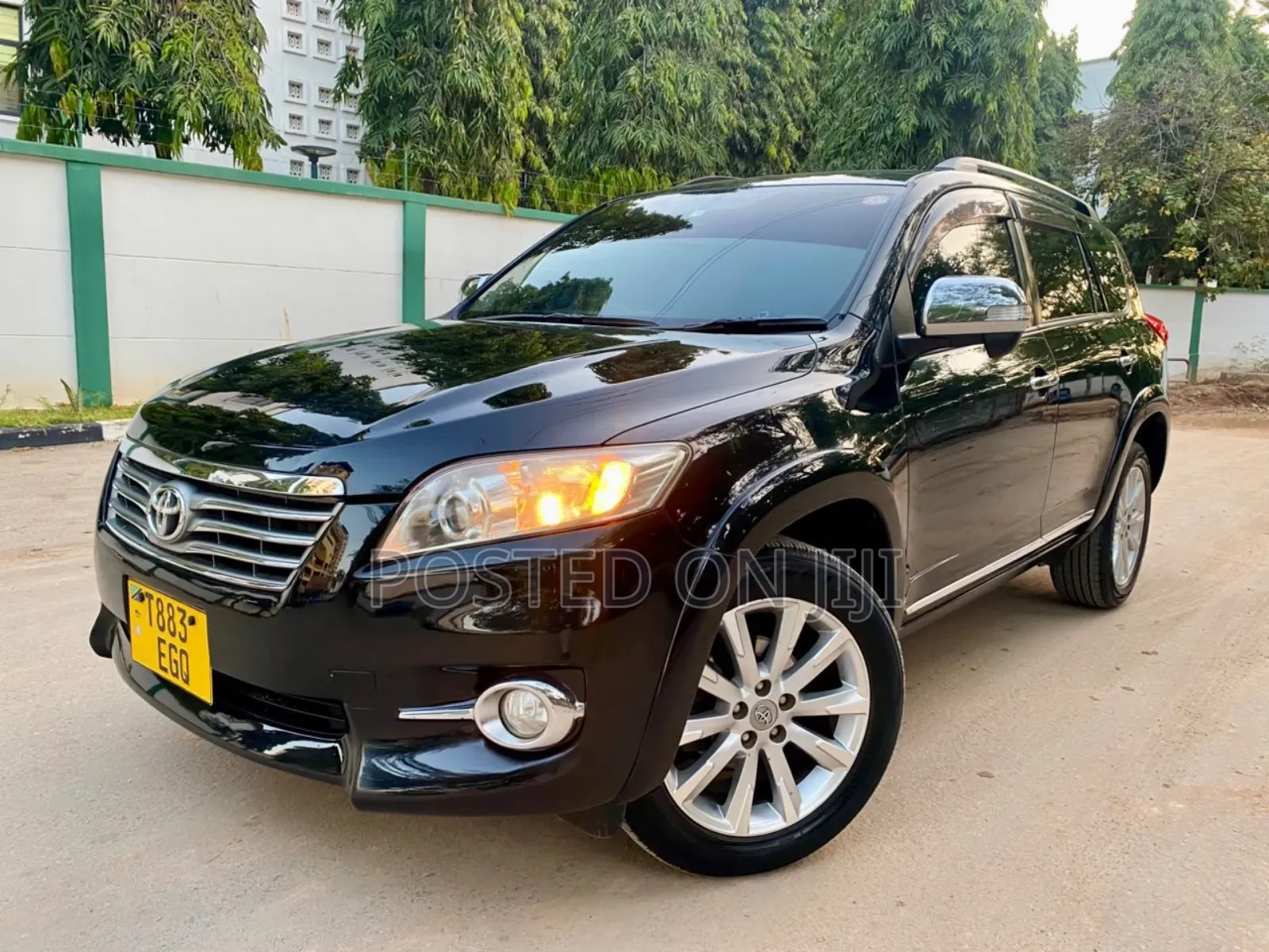 Toyota Vanguard 2010 Black