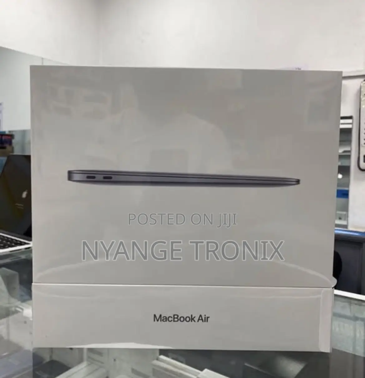 New Laptop Apple MacBook Air 2020 M1 8GB Apple M1 SSD 256GB
