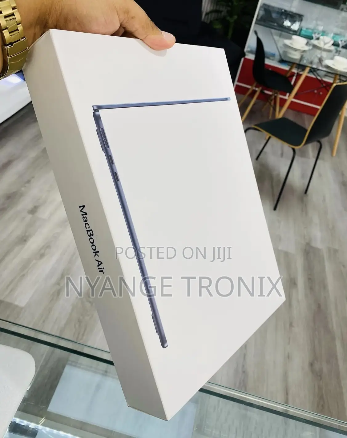 New Laptop Apple MacBook Air 2022 M2 16GB Apple M1 SSD 256GB