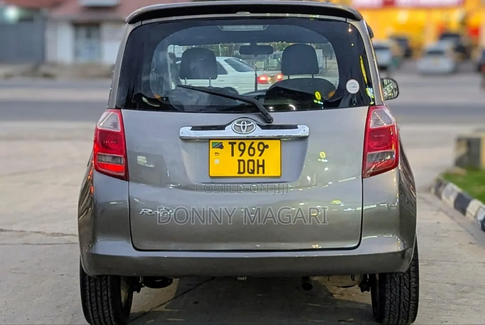 Toyota Ractis 2006 Gray