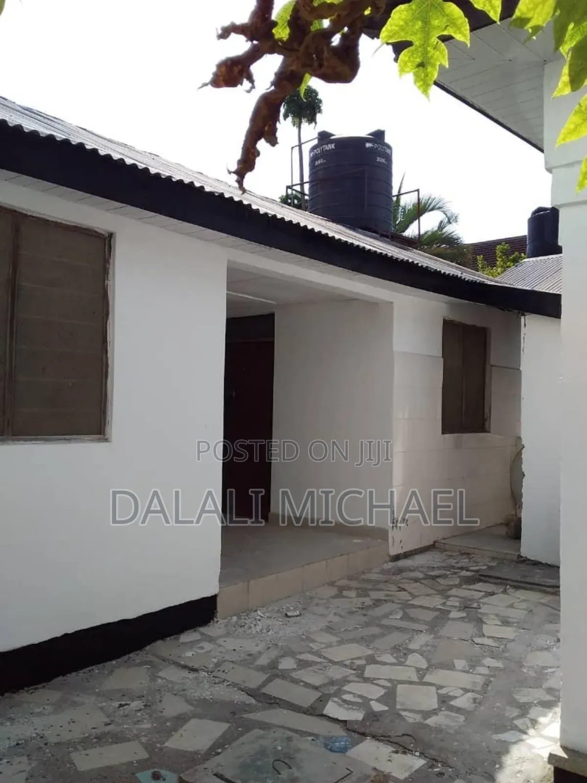 3bdrm House in Mbezibeach for sale