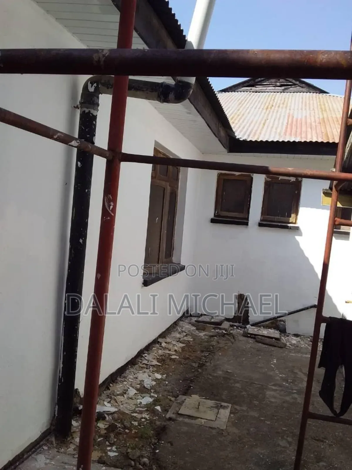 3bdrm House in Mbezibeach for sale
