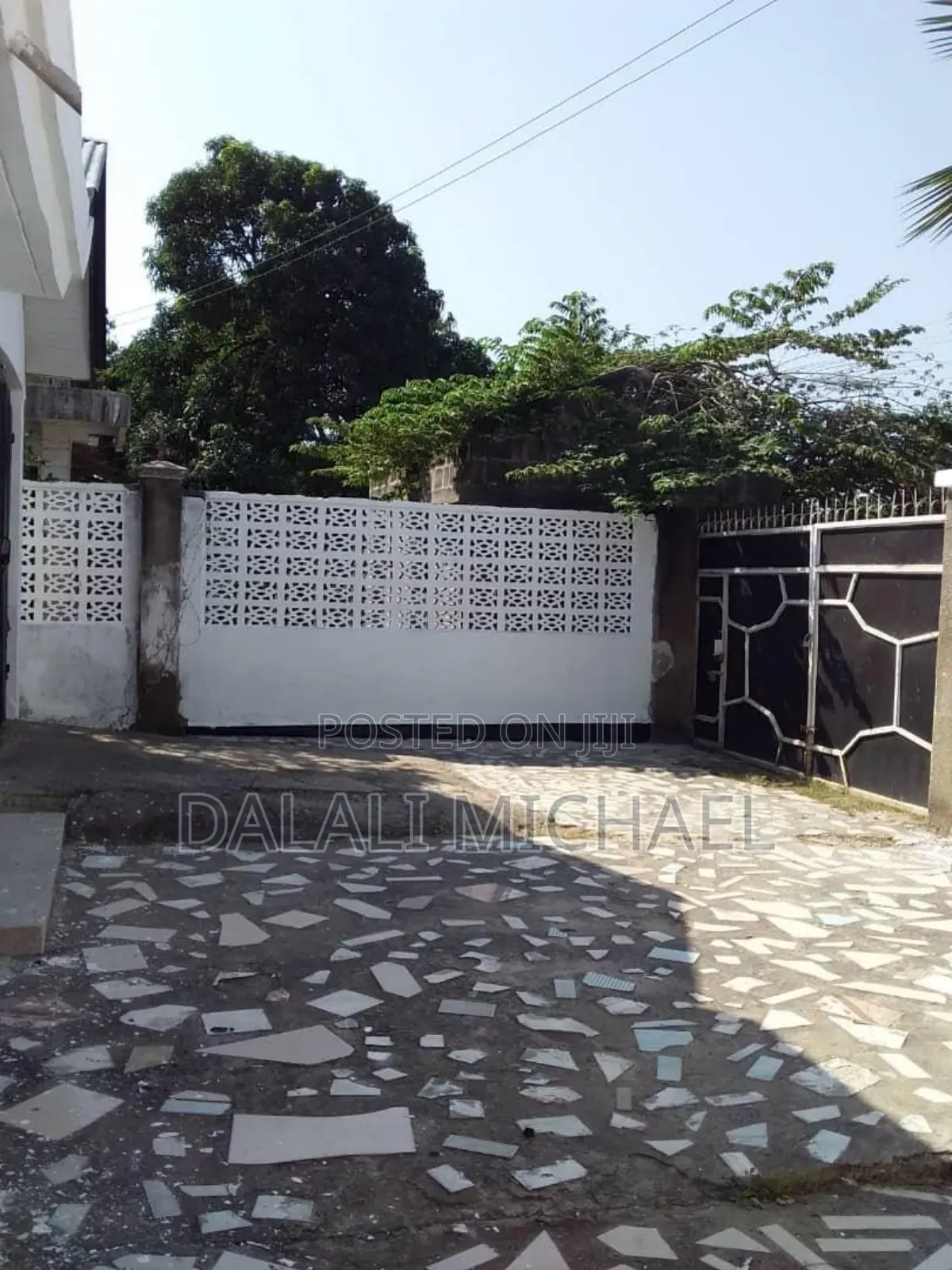 3bdrm House in Mbezibeach for sale