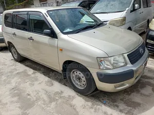 Toyota Succeed 2006 Gold