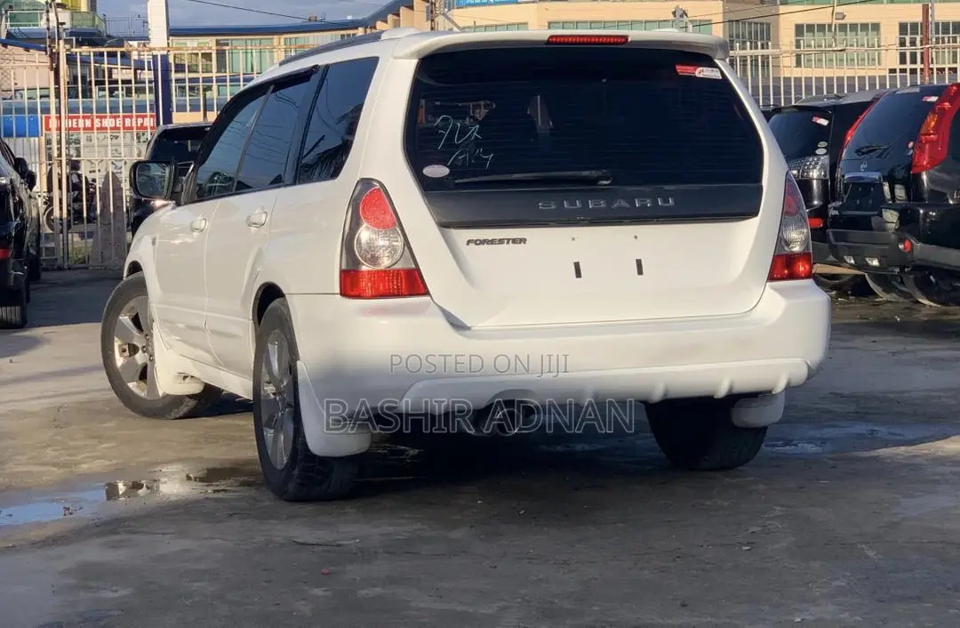 Subaru Forester 2004 White