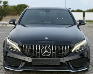 Mercedes-Benz C200 2015 Black