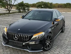 Mercedes-Benz C200 2015 Black