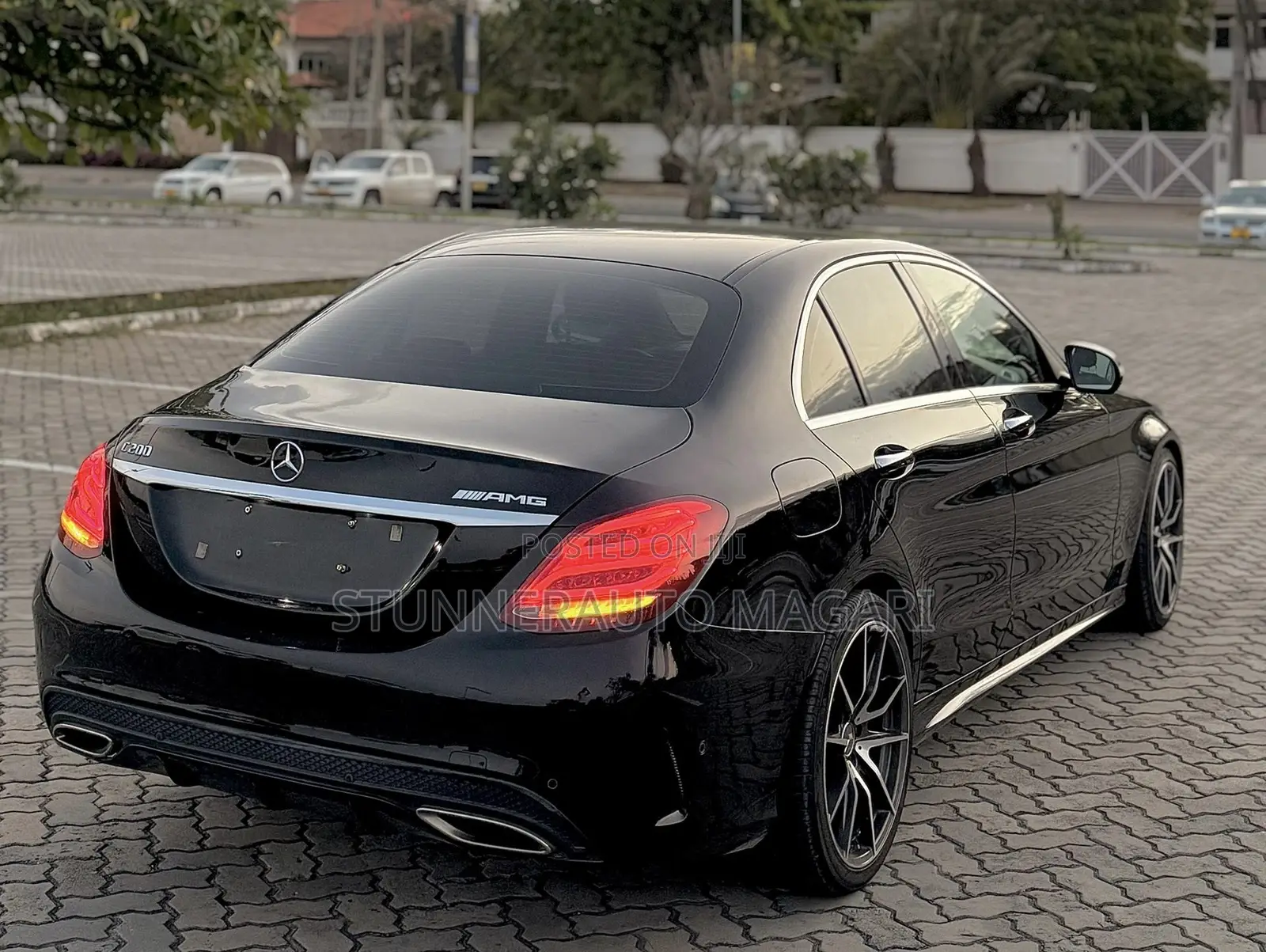 Mercedes-Benz C200 2015 Black