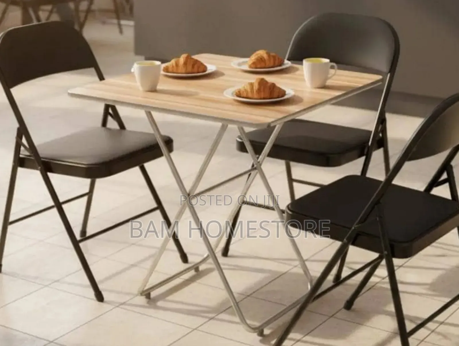 Foldable Table+ 3 Foldable Chairs