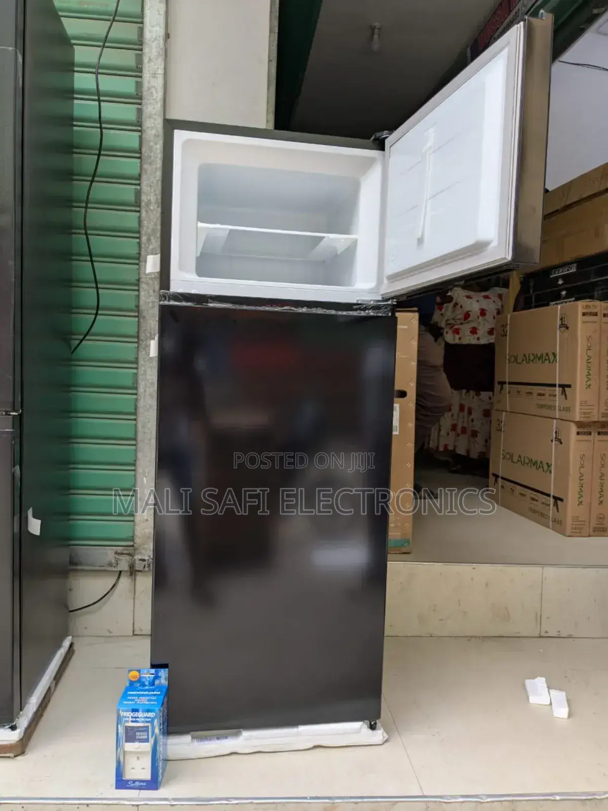 Hisense Fridge Liter 205