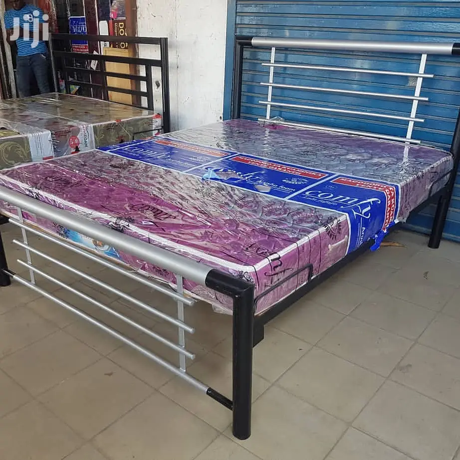 Vitanda Vizuri Vya Chuma Pamoja Na Magodoro Aina Zote
