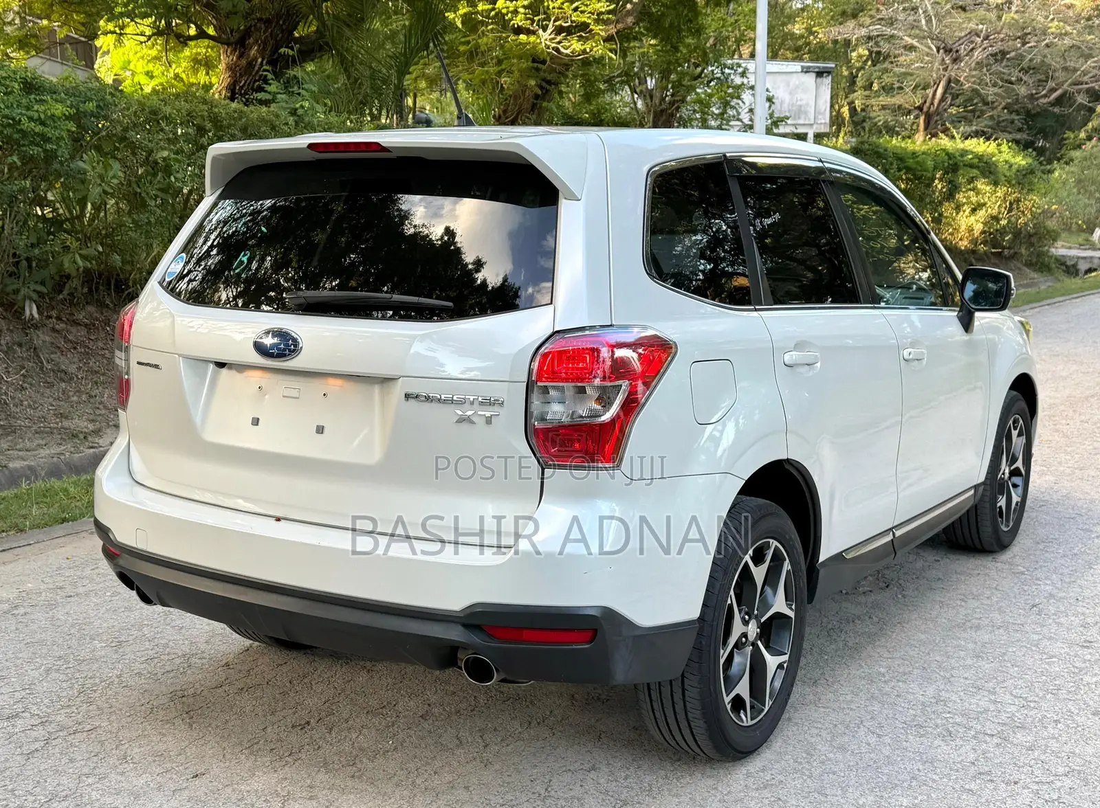 Subaru Forester 2.0XT Premium 4dr SUV AWD (2.0L 4cyl Turbo CVT) 2014 White