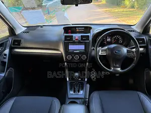 Subaru Forester 2.0XT Premium 4dr SUV AWD (2.0L 4cyl Turbo CVT) 2014 White