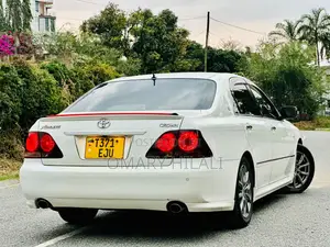 Toyota Crown Royale 2005 White