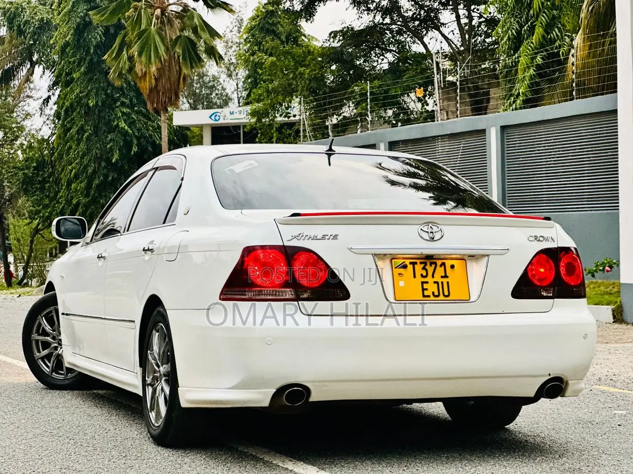 Toyota Crown Royale 2005 White