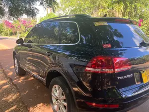 Volkswagen Touareg 2012 Black