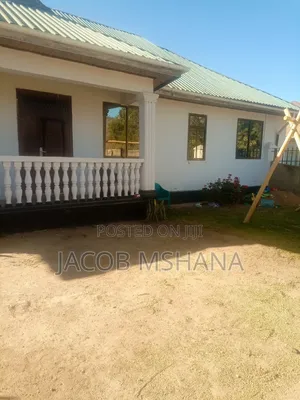 6bdrm House in Mtaa Wa Ffu, Iringa Municipal for sale
