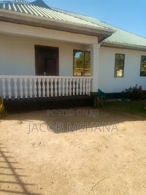 6bdrm House in Mtaa Wa Ffu, Iringa Municipal for sale
